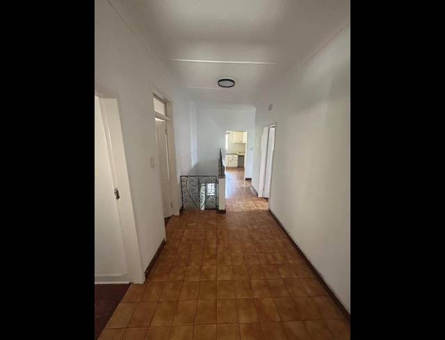 4 BEDROOM HOUSE FOR SALE IN BEZUIDENHOUT VALLEY